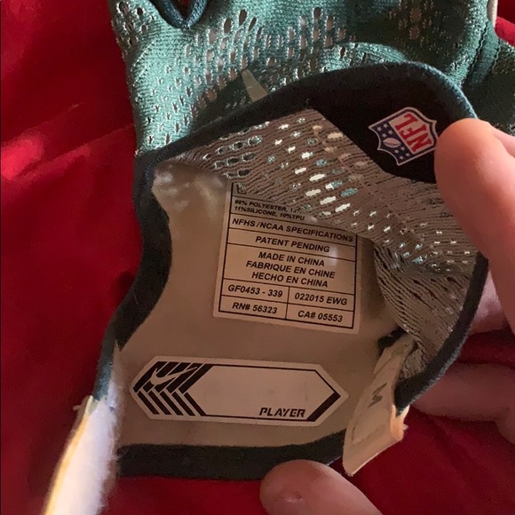 Nike NFL Philadelphia Eagles Football gloves - Picture 3 of 3